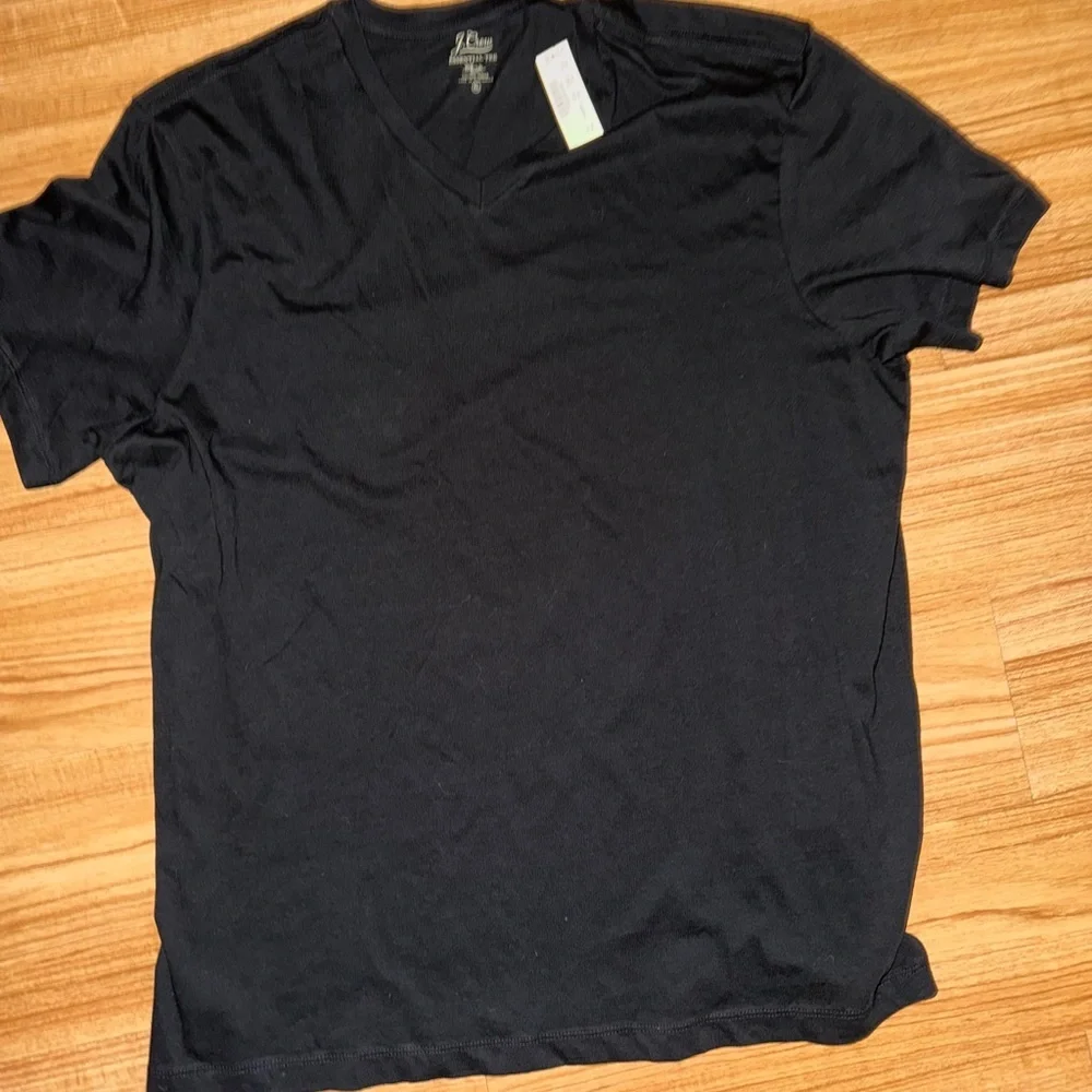 NWT J CREW ESSENTIALS V NECK TEE IN  NAVY BLUE  SIZE LT & XL BLACK SUZE XL